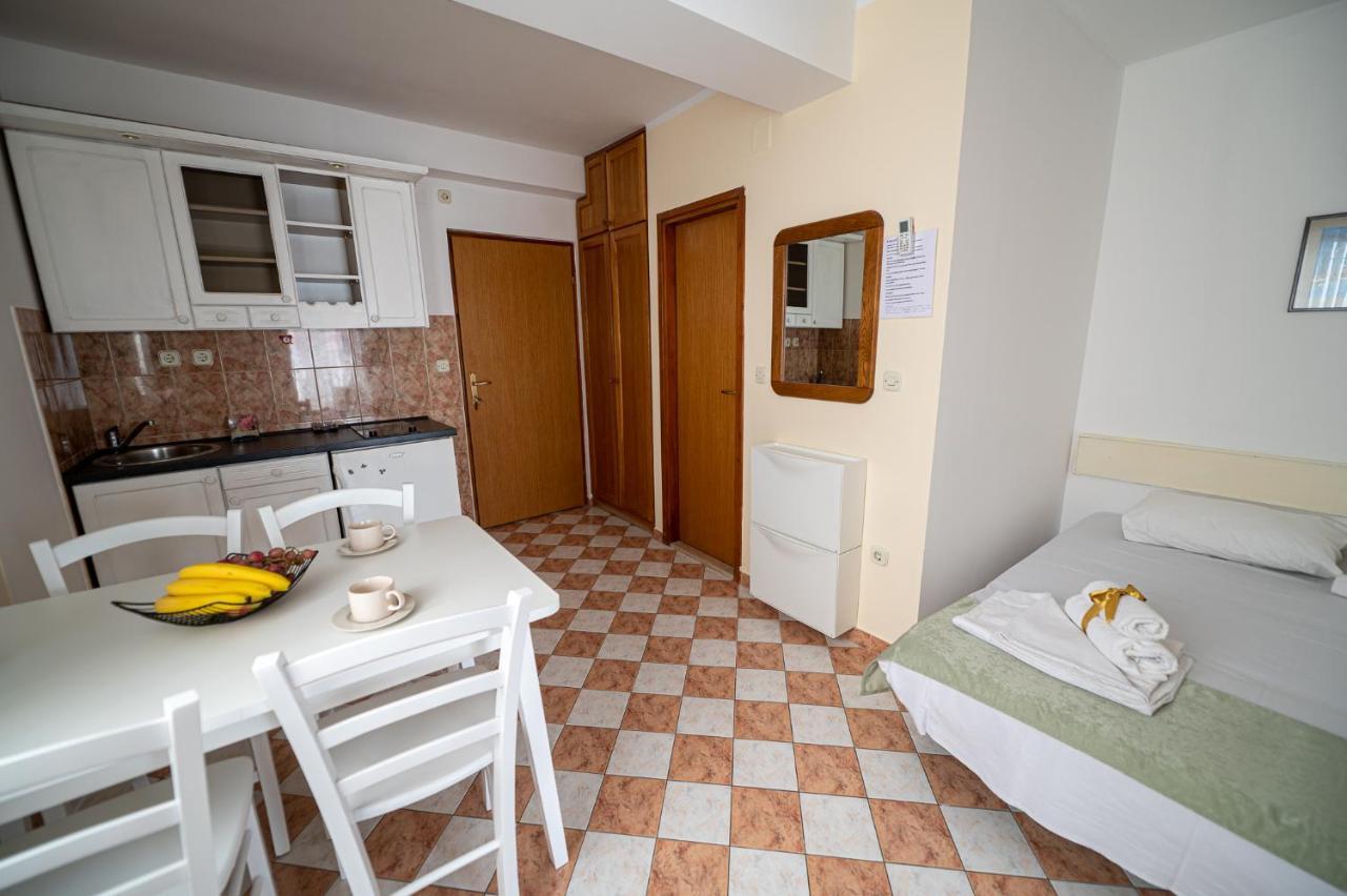 Apartmani Marin No1. Vodice Exterior foto